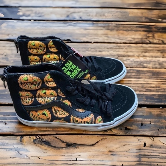 Vans Glow in the Dark Pumpkin Sneakers NEW Sk8 Hi Zip Kids Sz 1 Youth - Picture 1 of 10